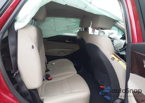 2018 Kia Sorento 2.4L Lx z USA, uszkodzony, nr VIN 5XYPGDA33JG349093